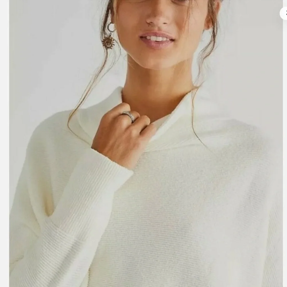 Free People Ivory Ottoman Slouchy Tunic Sweater